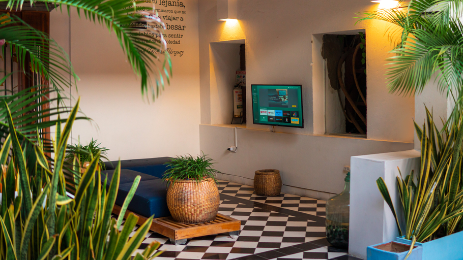 Public Area, La Puerta Azul, Santa Marta (Dist. Esp.)