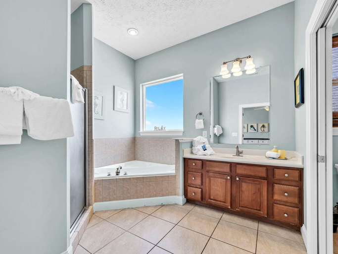 Bathroom 4, Vista del Mar I - Rest - A - While 201, Bay