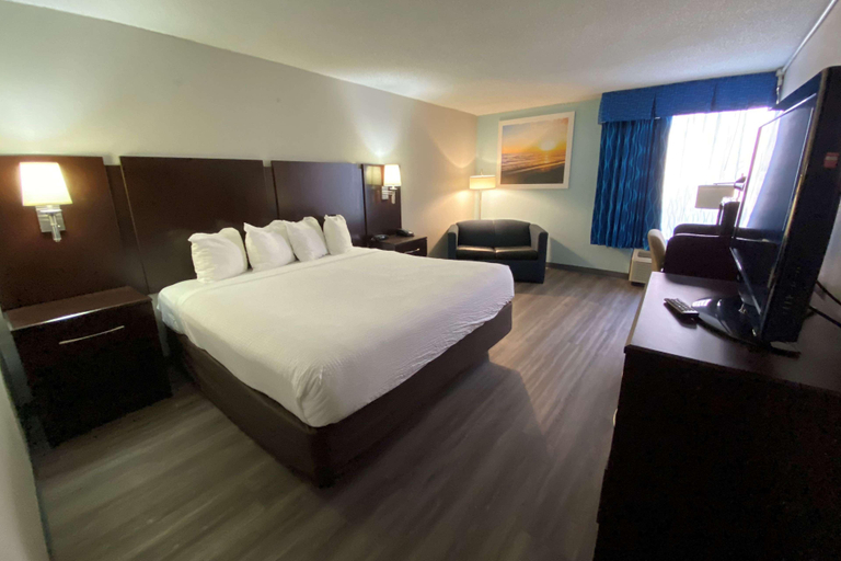 Bedroom 3, Days Inn & Suites by Wyndham Havelock, Craven