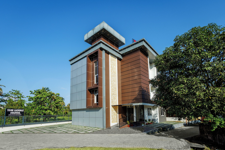 Others 1, THE LOTAZ HOTEL, Ernakulam