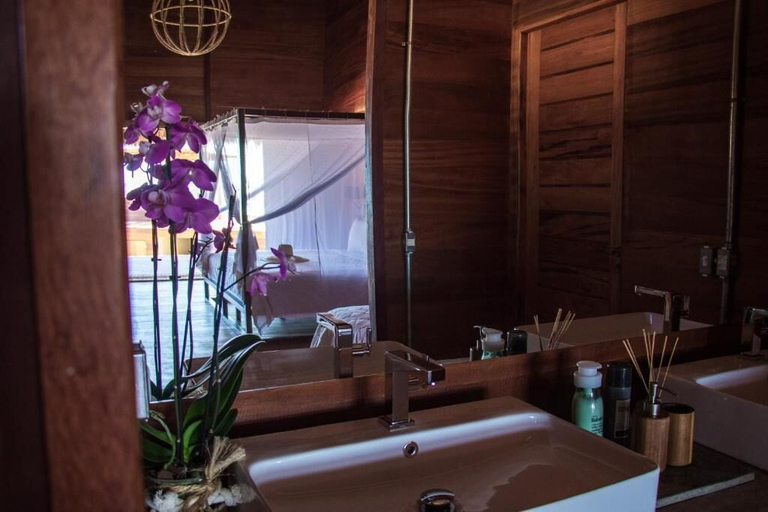 Bathroom 4, Kabana Hotel, Cruz