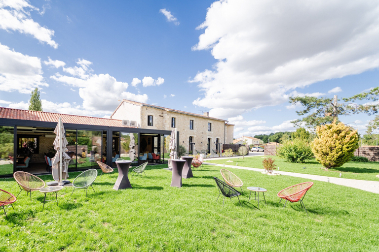 Exterior & Views 2, Domaine du Vieux Porche, Vienne