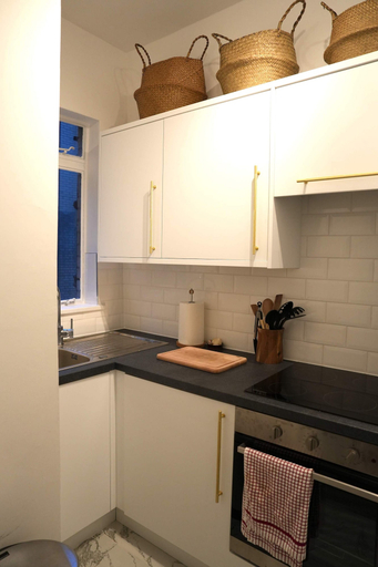 Others 5, Large 1 Bedroom Apartment - Chelsea, London