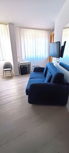 Bedroom 3, Hotel Everest Arco, Trento