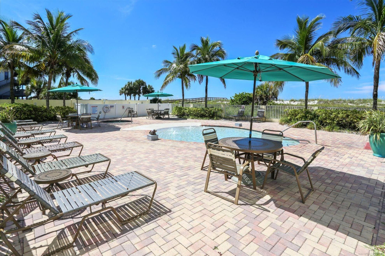 Sport & Beauty 2, Sunset Vistas 411n, Pinellas