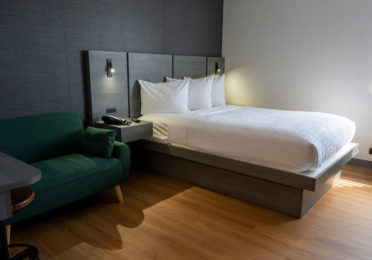 Bedroom 2, The Wexford Hotel, Allegheny