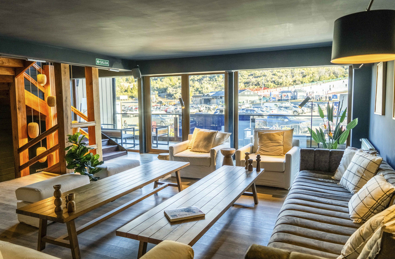 Public Area 4, Refugio Knapp, Bariloche