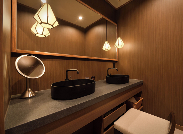Bathroom 3, HAKAI KONOHANAKAN, Oshino