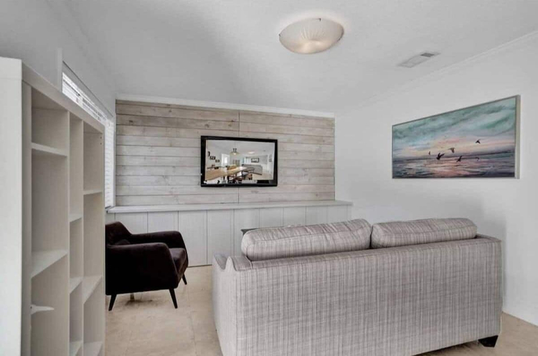 Living room 5, Waves by Stay Hospitality, Broward