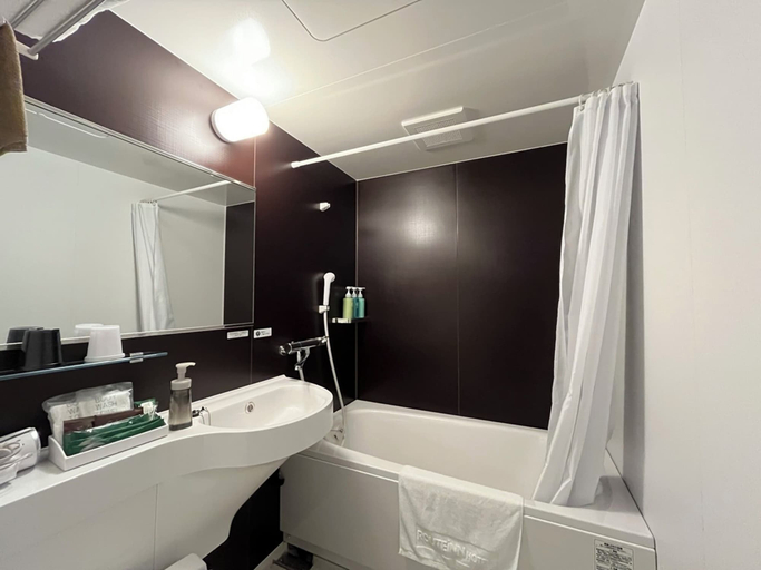 Room 3, Hotel Route-Inn Higashimatsue- Higashiizumo interchange -, Higashiizumo