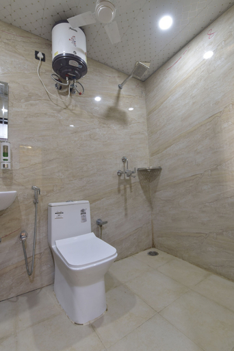 Bathroom 4, Govindam Royal Stay, Jaipur