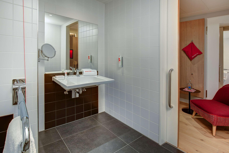 Bedroom 5, IntercityHotel Duisburg, Duisburg