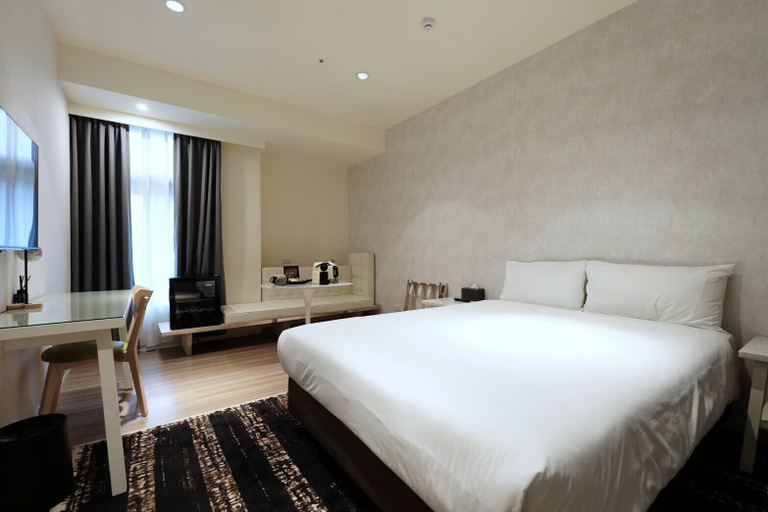 Bedroom 3, AKA Hotel, Taipei City