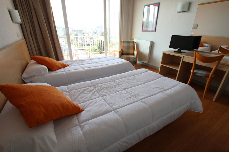 Bedroom 4, Cosmopol, Cantabria