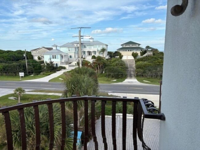 Others 5, Bliss By The Sea, Saint Johns