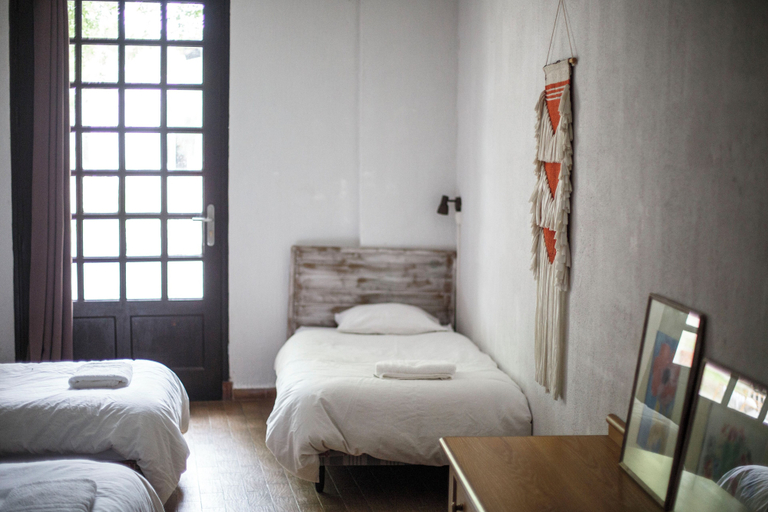 Bedroom 3, Domaine Castelnaut gîte et château, Aude
