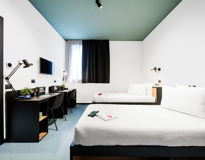 Bedroom 3, CX Modena Crocetta, Modena