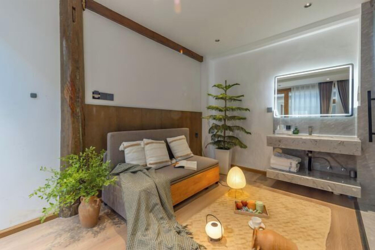 Bedroom 2, Yulyn Serene Woodland Inn, Lijiang