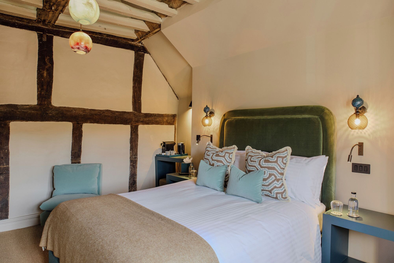 Bedroom 2, House of George W. Davies, Worcestershire