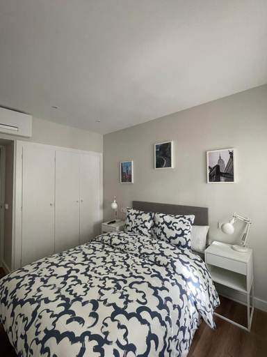 Others 5, Rooms Madrid Rio, Madrid