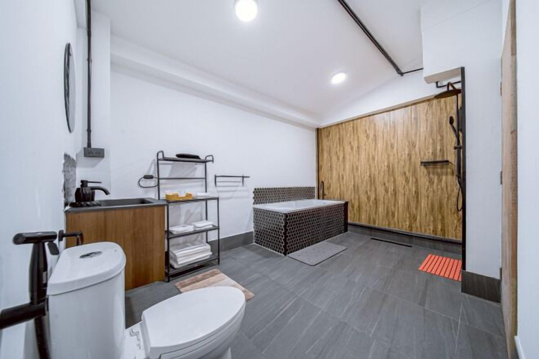 Bathroom 2, Oasis Suites - Pattaya - Huge Modern Apartments, Pattaya