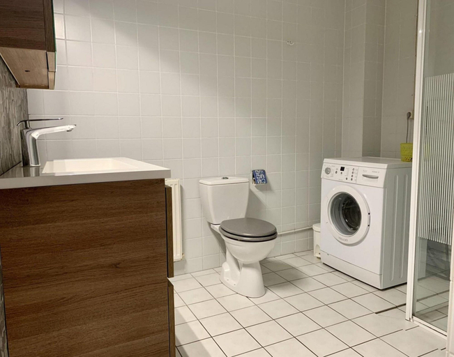Bathroom 4, Ground-floor Apartment in Petten in Centre, Zijpe