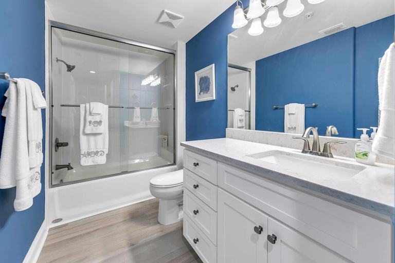 Bathroom 4, Hidden Dunes 801, Bay
