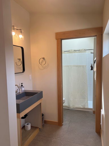 Bathroom 3, Crooked River Ranch Cabins, Jefferson