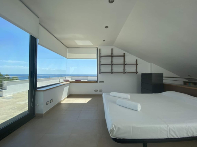 Room 5, Th52 Torredembarra Elegante Villa Vistas al mar, Tarragona