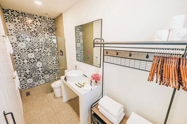 Bathroom 4, Privada Stays - Private Pools & Colorful-Chic Boutique Hotel