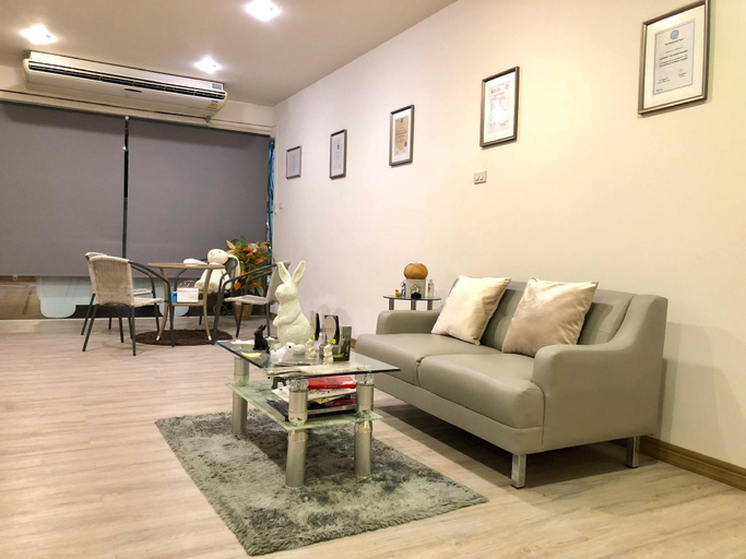 Public Area 2, 24 Hostel, Phuttha Mon Thon