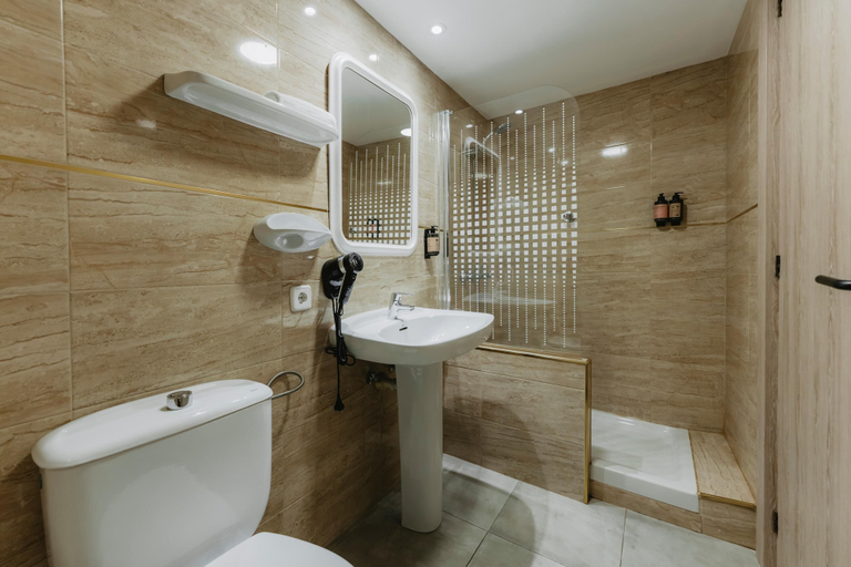 Bathroom 5, Gomila Palma Apartments - New Opening, Baleares