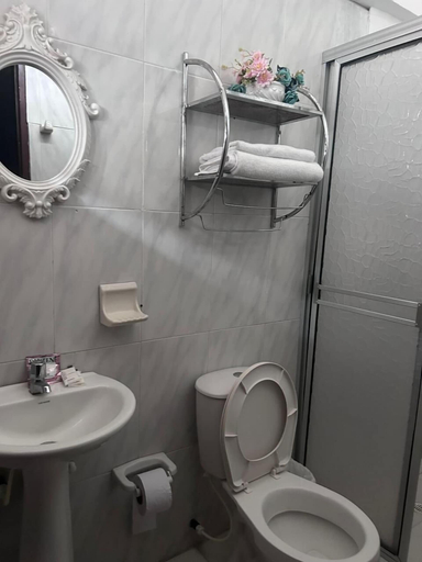 Bathroom 2, Art Gallery House, Cartagena de Indias