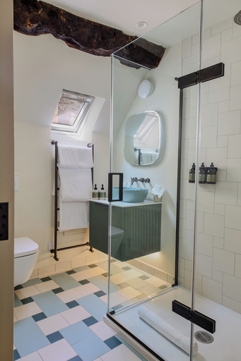 Bathroom 3, House of George W. Davies, Worcestershire