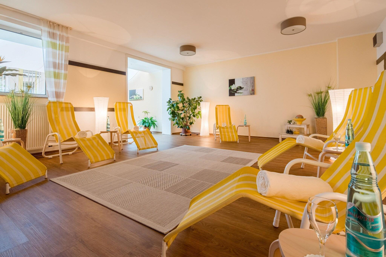 Bedroom 4, Waldhotel Schäferberg, Kassel