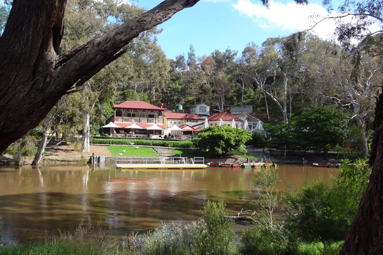 Interior 3, Comfy 2BR Escape Beside the Yarra River, Melbourne