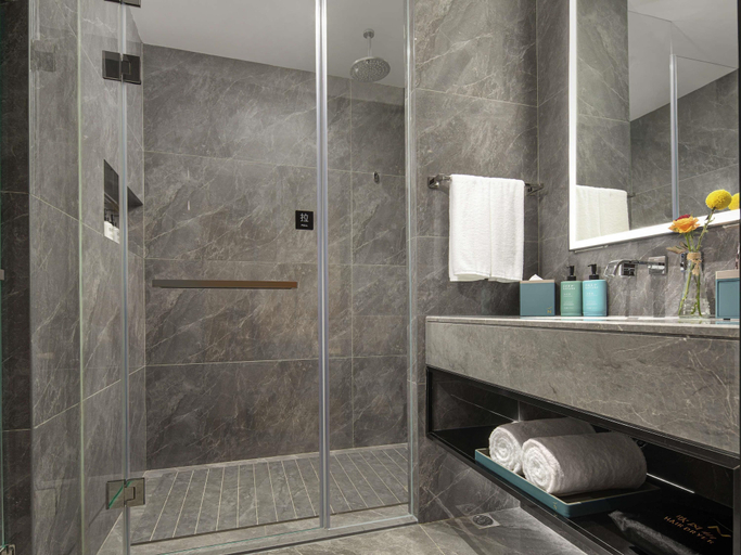 Bathroom 3, Novotel Yancheng Exhibition Center, Yancheng