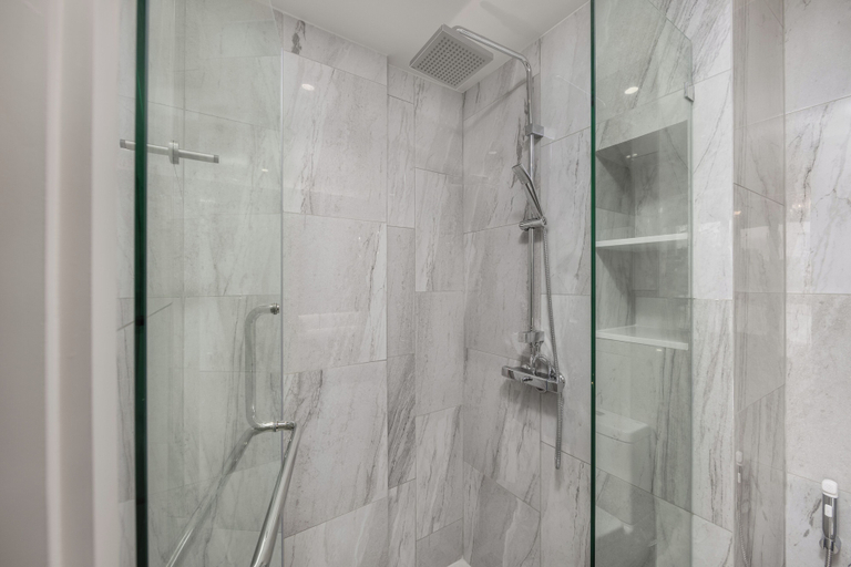 Bathroom 4, Bellevue Lagoon Premium Apart Hotel, Pulau Phuket