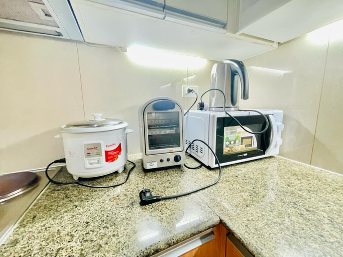 Microwave, Relaxing condo at THE MACTAN NEWTOWN, Lapu-Lapu City