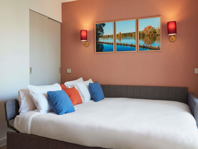 Bedroom 2, Aparthotel Adagio Paris Boulogne, Hauts-de-Seine