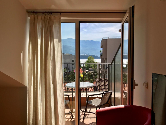 Others 5, Apartments Mara Lux