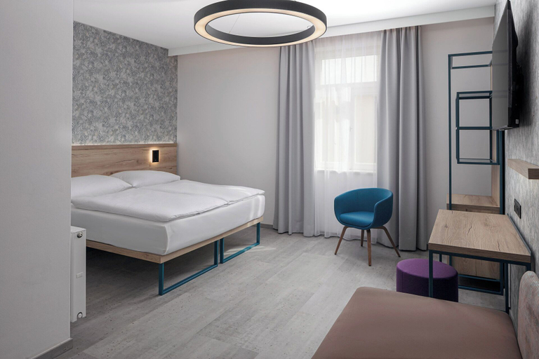 Room 3, EA Hotel Moment Self Check-In, Praha 1
