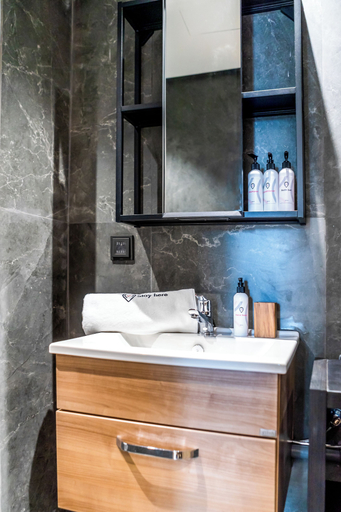 Bathroom 5, StayHere Casablanca - Gauthier Loft Living, Casablanca