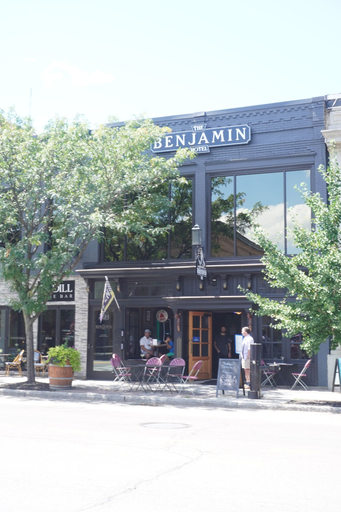 Exterior & Views, The Benjamin Hotel, Schuyler