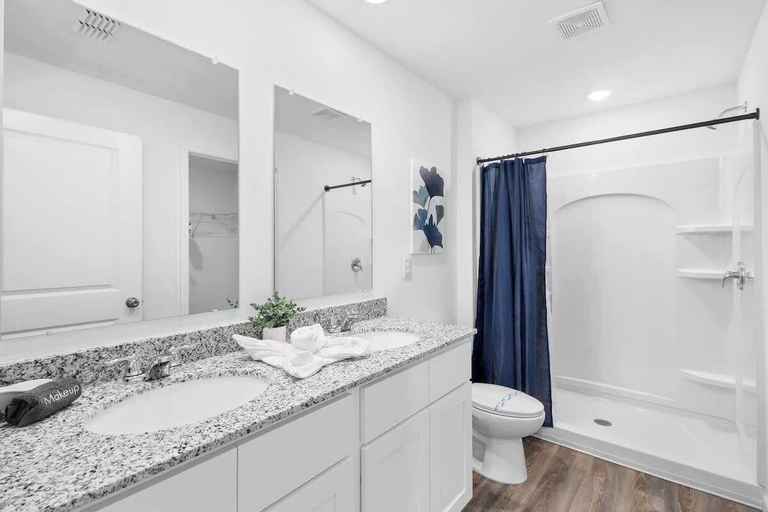 Bathroom 4, Springhill Retreat! 3 Bed, 2 Bath!, Hernando