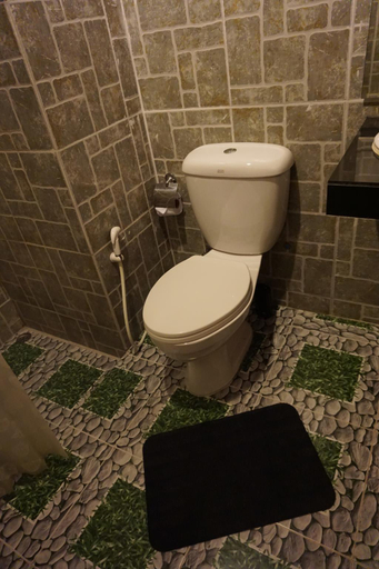 Bathroom 4, Lom La Lanta Hotel, Ko Lanta