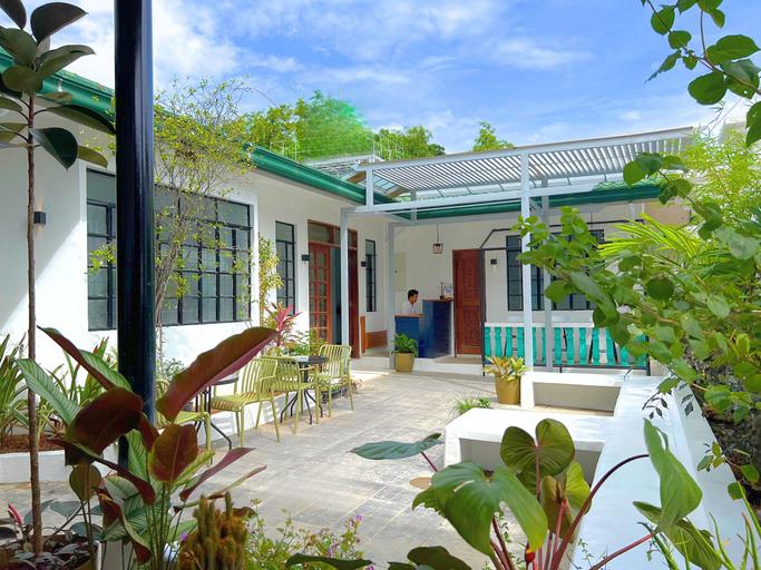 Exterior & Views 2, A Casa Portuguesa Coron Boutique Hostel, Coron