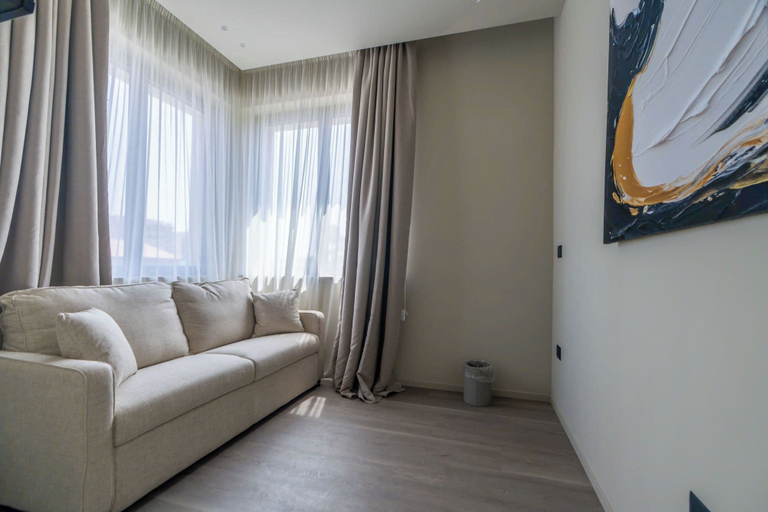 Living area 2, Villa Verdeoro, Pescara