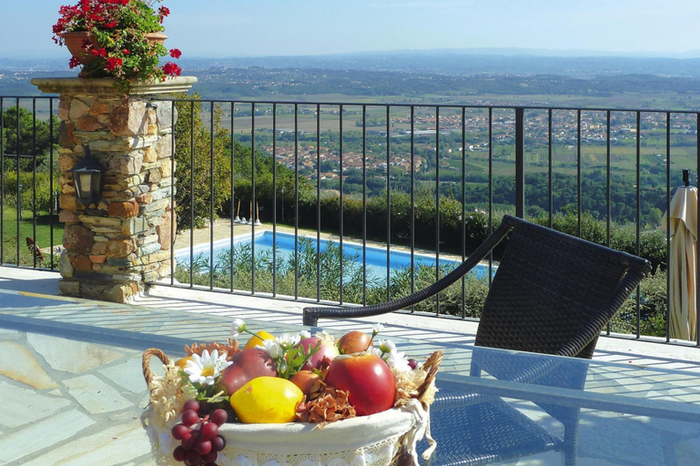 Pool 3, Estate in Monte Serra With Panoramic Views, Pisa