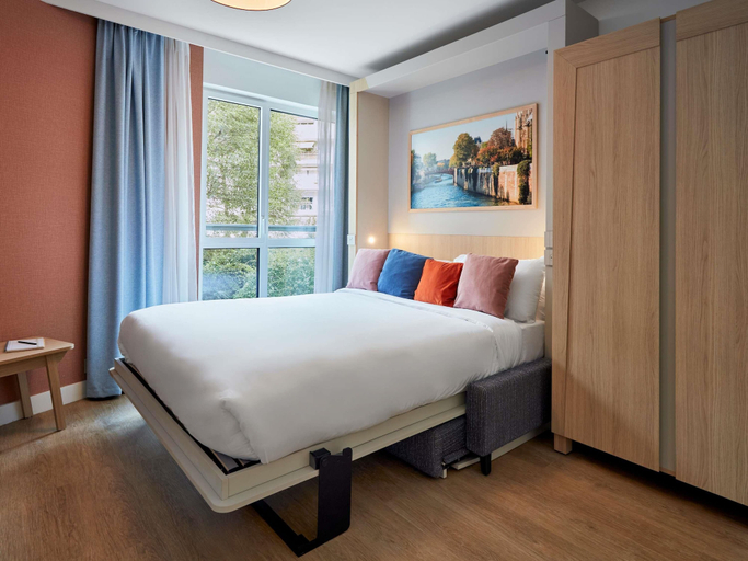 Bedroom 2, Aparthotel Adagio Paris Boulogne, Hauts-de-Seine